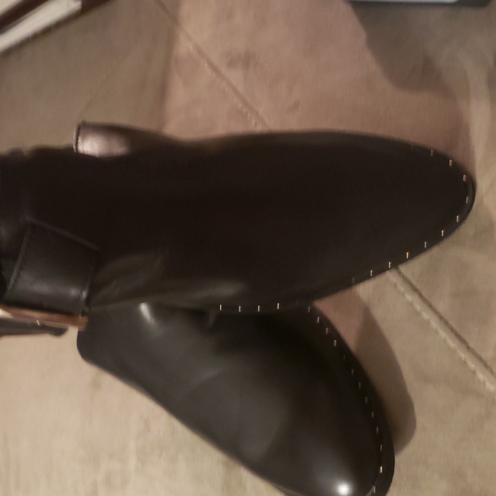 Steven Black Flats